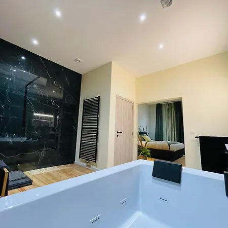 Exotique Avec Bain Balneo